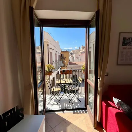 Santa Maruzza - Bright And Cozy Flat In Center *