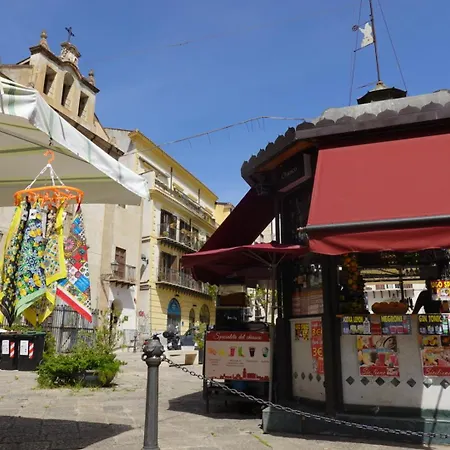 Santa Maruzza - With Balcony View, 5 Min Walk To Teatro Massimo & Cathedral Appartamento