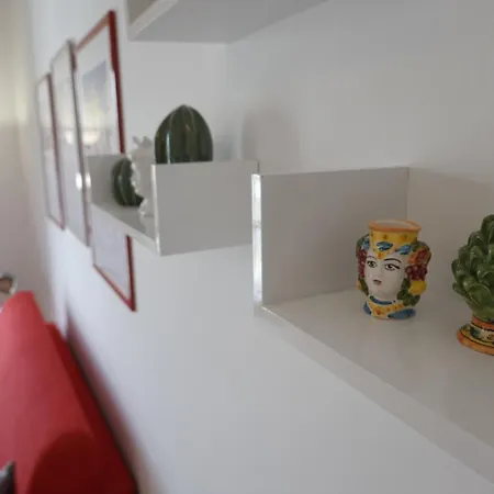 Santa Maruzza - With Balcony View, 5 Min Walk To Teatro Massimo & Cathedral Palermo