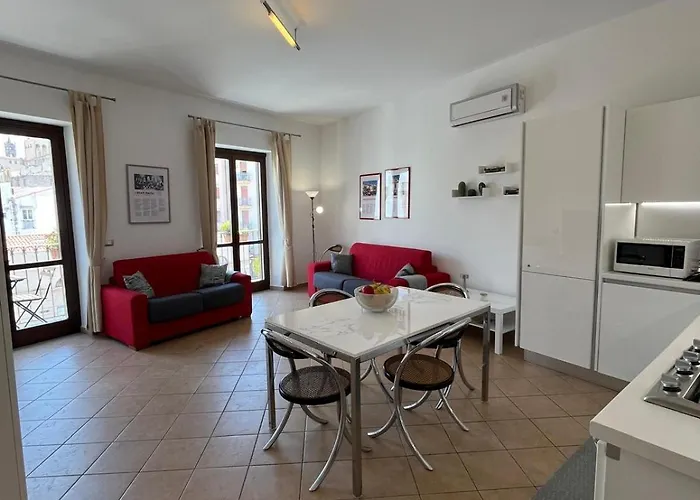 Santa Maruzza - With Balcony View, 5 Min Walk To Teatro Massimo & Cathedral * Palermo