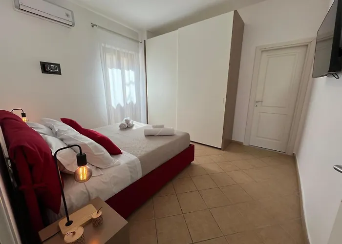 Santa Maruzza - With Balcony View, 5 Min Walk To Teatro Massimo & Cathedral * Palermo